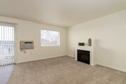 1BR, 1BA - 727SF