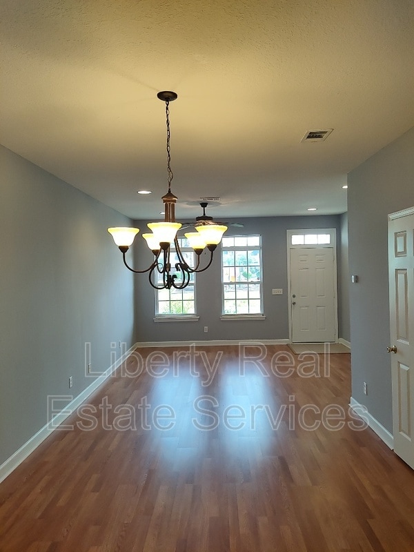 Photo - 611 Atkinson Dr