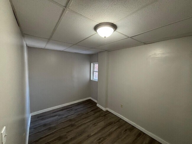 Photo - 211 N 5th Ave