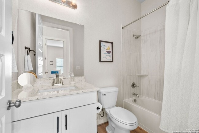 Photo - 143 Maravillas