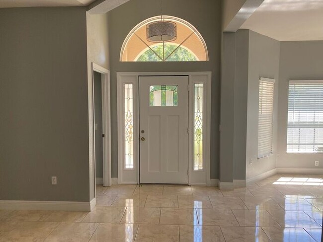 Photo - 4/3 Kissimmee Home with Guest-Suite