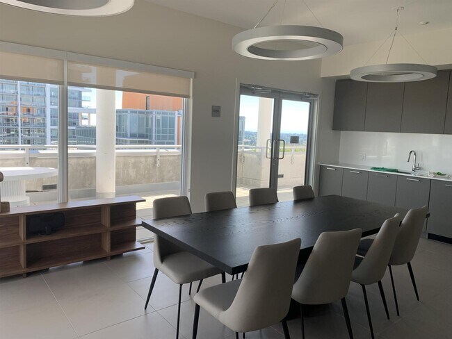 Photo - 13318-13104 104 Ave Unité 120*