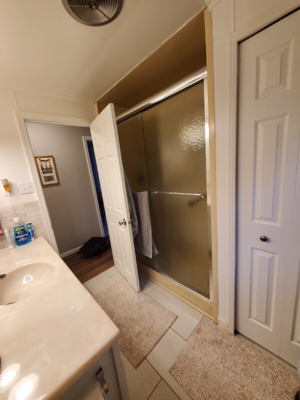 Photo - 135 Whitlock St