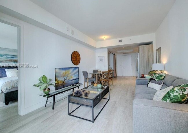 Photo - 121 NE 34th St Unit 1603