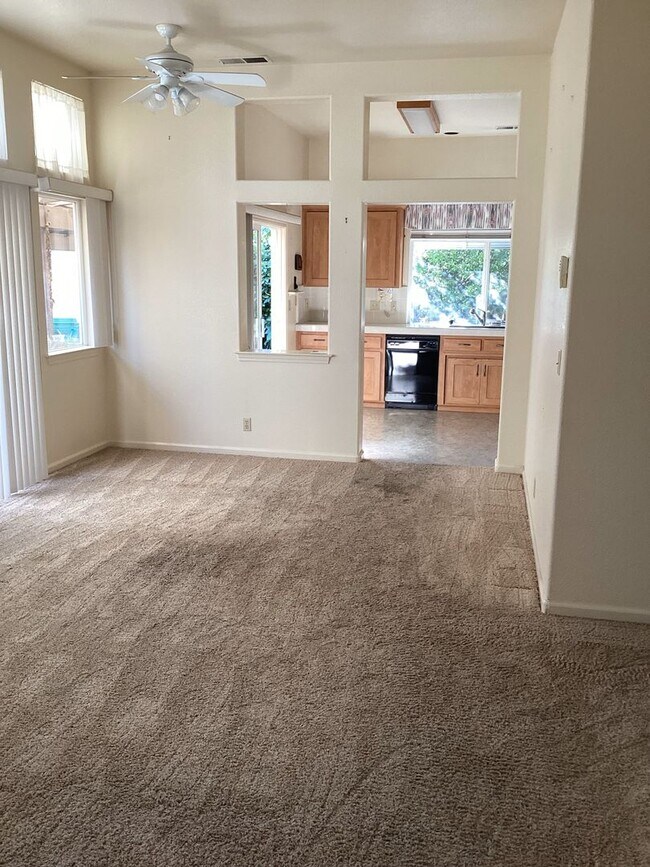 Photo - clean and quiet 3 bedroom 2 bathroom house...