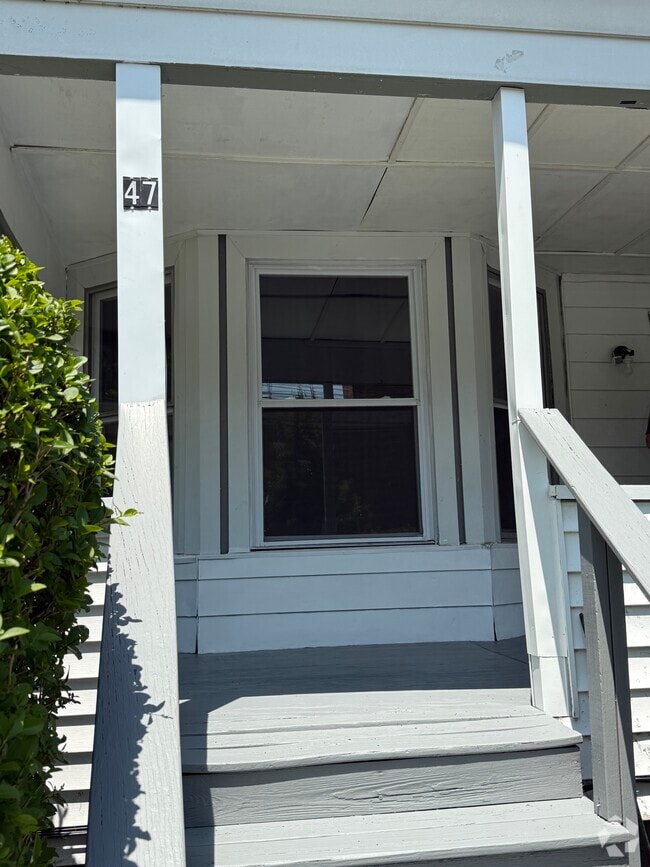 Building Photo - 47 Pine St Rental