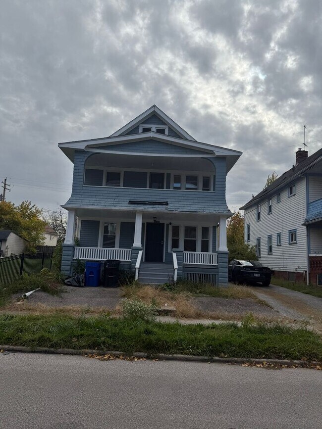 Photo - 12706 Parkhill Ave Unidad Down