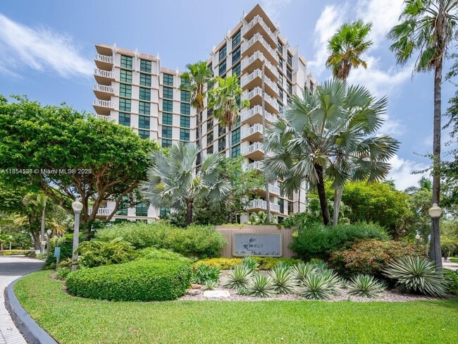 Building Photo - 1121 Crandon Blvd Unit E108 Rental