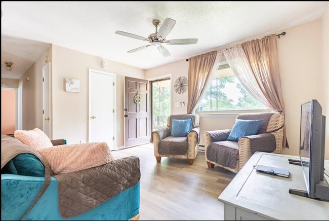 Photo - 392 Winchester Rd