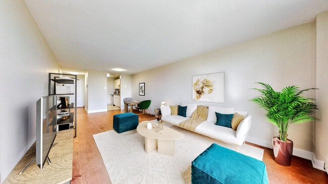 Photo - Bradley Court I/II