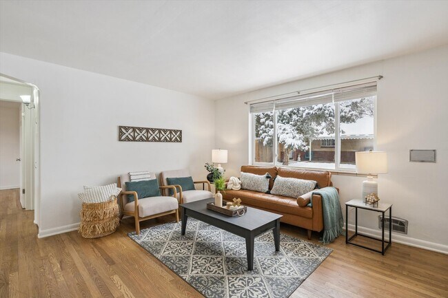 Photo - 3551 Olive St