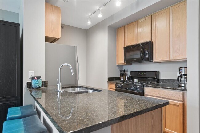 Photo - 1255 S State St Unit 609