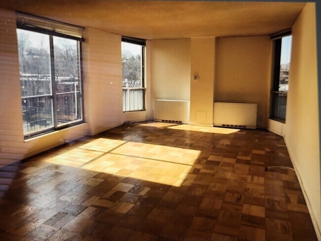 Photo - 77 Pond Ave Unidad 612