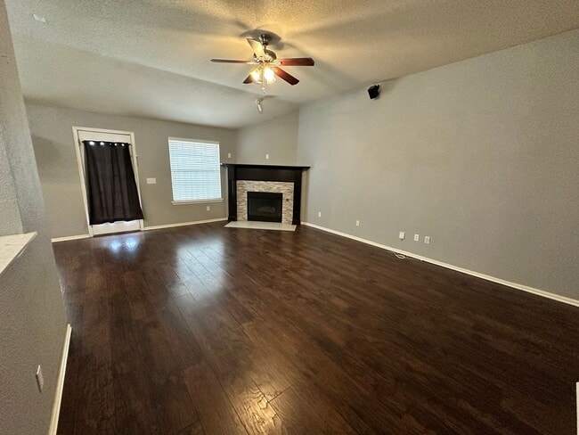 Photo - Charming 3bed/2bath House Available in OKC/Del City!!