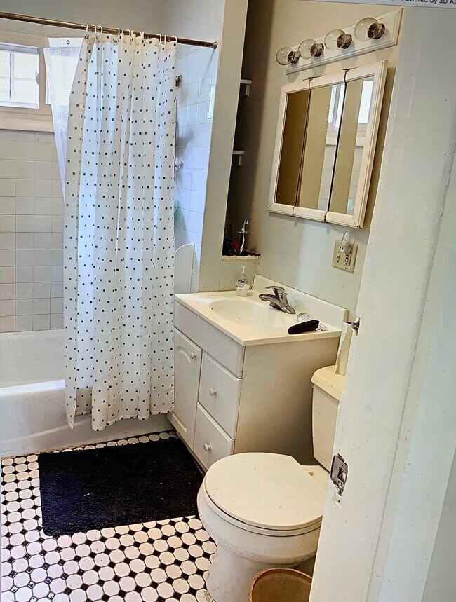 Photo - 380 Washington St Unit 3