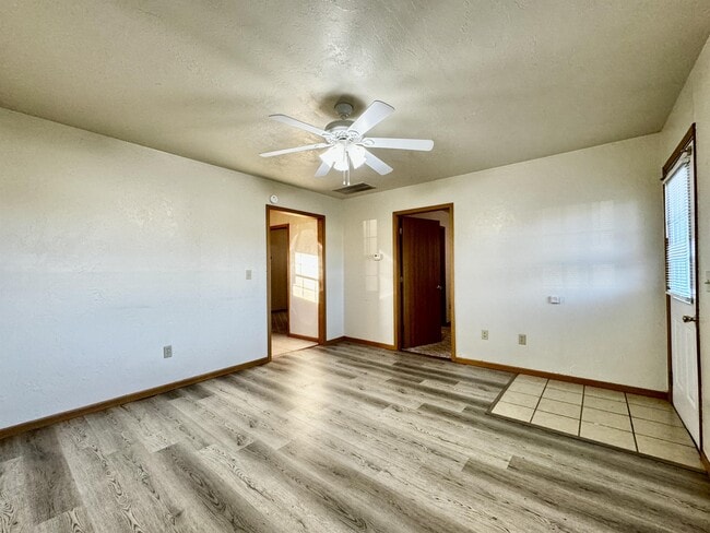 Photo - 2117 Cedarwood Ct