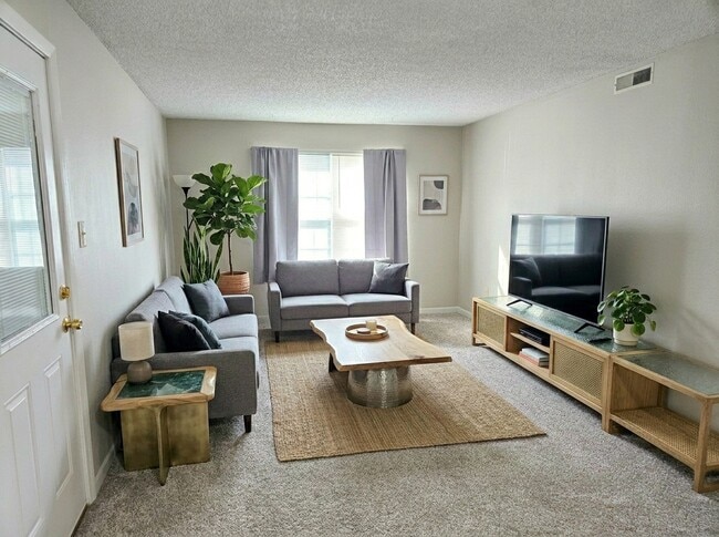 Photo - 3037 SW Lydia Ave Unit 103