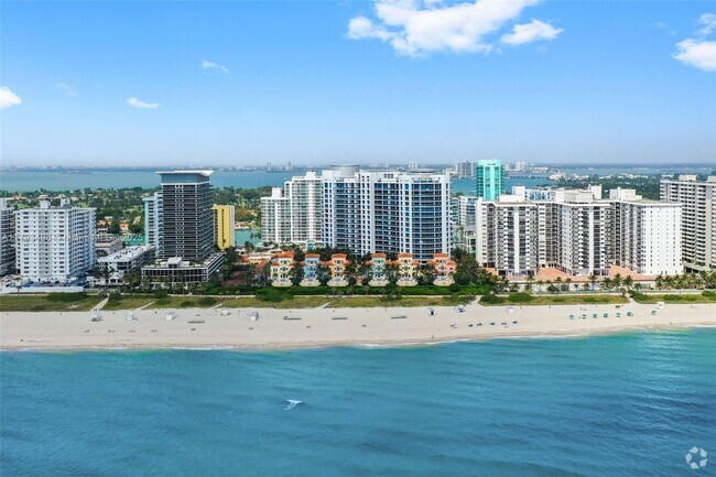 Building Photo - 5959 Collins Ave Unit 707 Rental