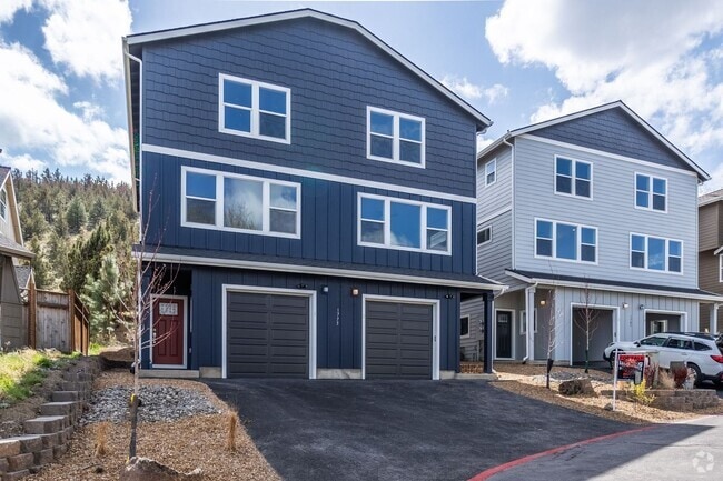 Building Photo - 1773 NE Lotus Dr Unit 2 Rental