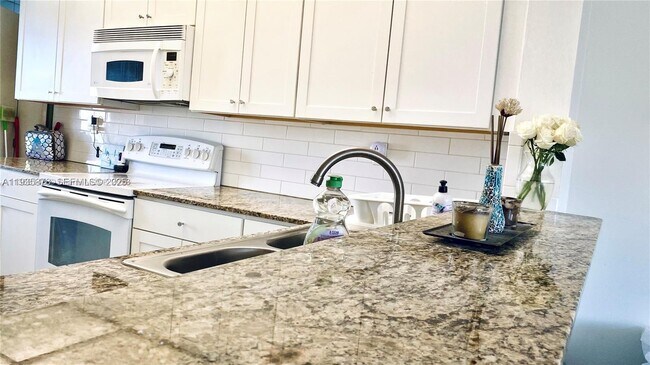 Photo - 2931 SW 87th Terrace Unit 1923