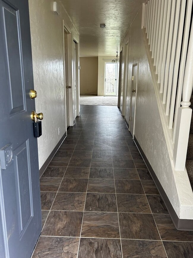 Photo - 858s9 Unit 858