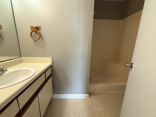 Photo - 813 Willow Pointe