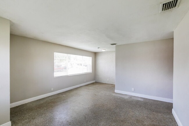 Photo - 2218 Farragut St