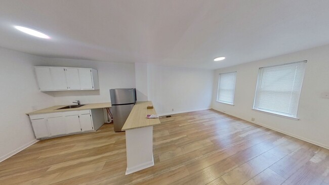Photo - 1529 S Stillman St Apartment Unit 1