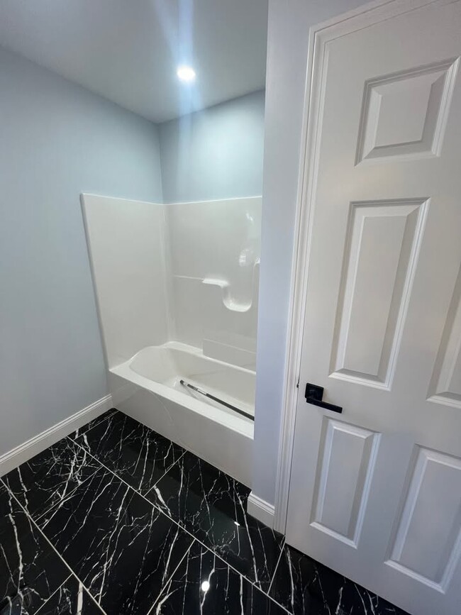 Photo - 489 Spring St Unit 1