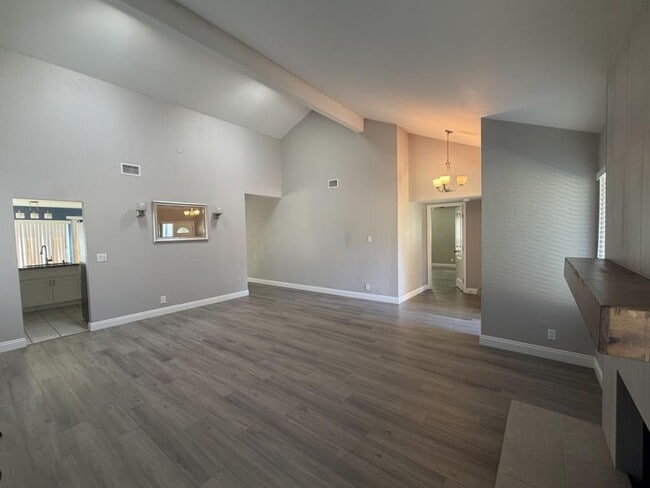 11169 Avenida Del Gato