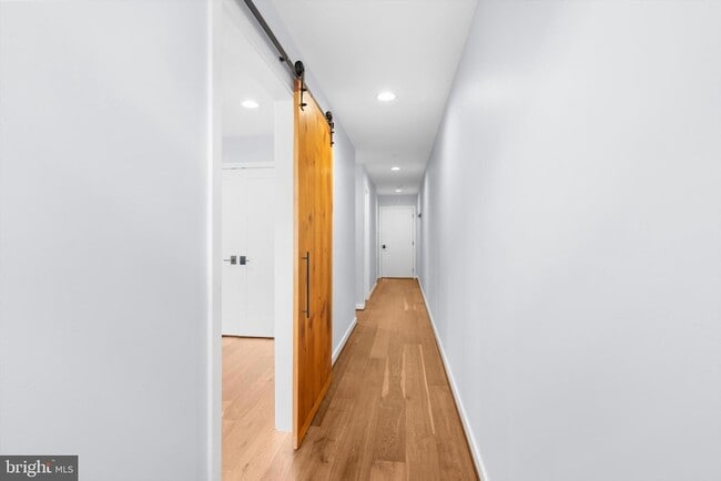 Photo - 2317 E Fairmount Ave