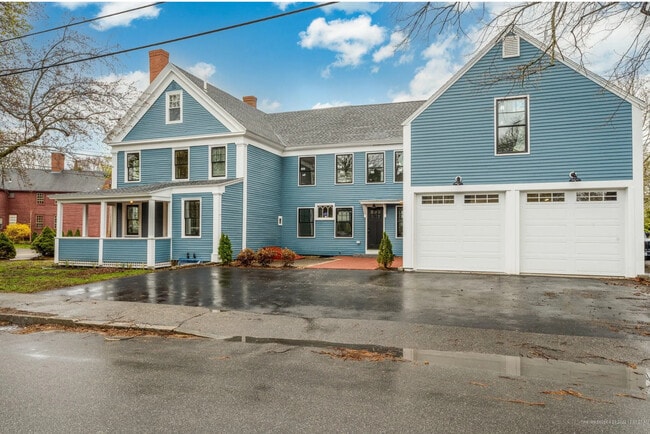Building Photo - 106 Elm St Unit 2