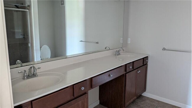 Photo - 2099 Commons Cir Dr