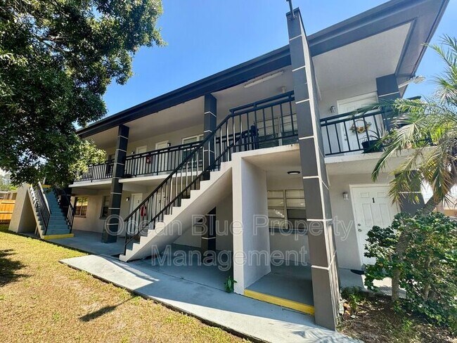 Building Photo - 311 S Arcturas Ave Unit Apt 2