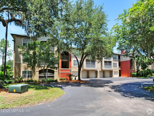 Building Photo - 140 Veracruz Dr Unit 635 Rental