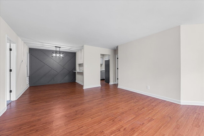 Photo - BEAUTIFULLY UPDATED! Unit 70