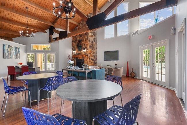 Stonecreek Club Apartments