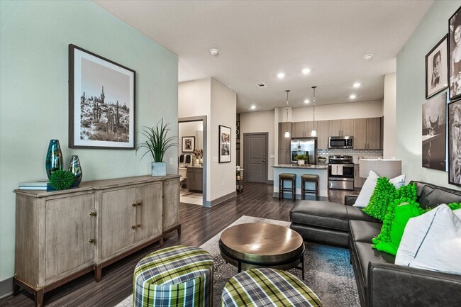 Shoreview Flats