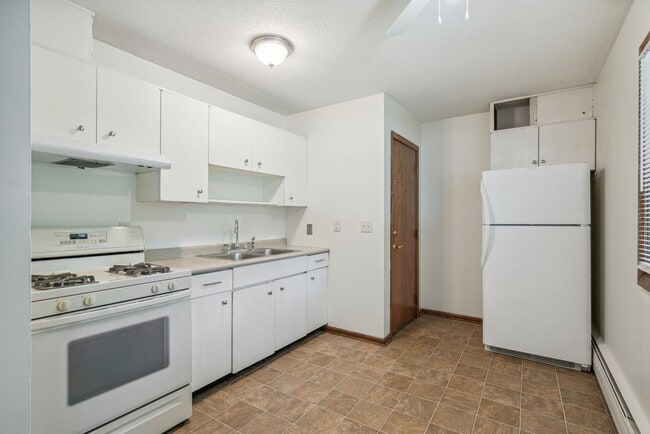Building Photo - 5547 N Lyndale Ave Unit 4