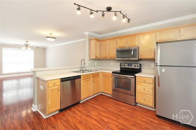 Photo - 240 Cleveland Rd