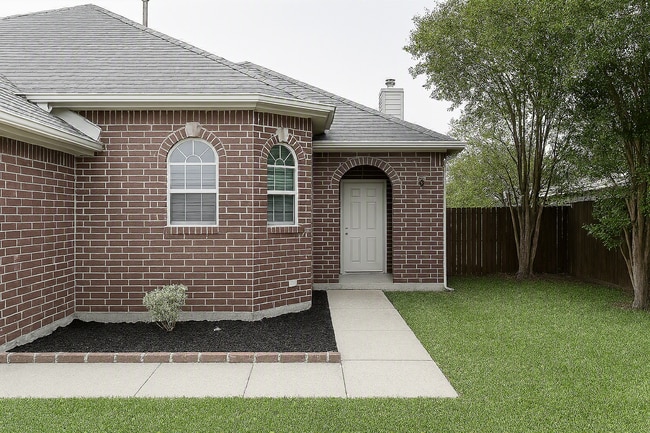 Photo - 534 Meadow Ln