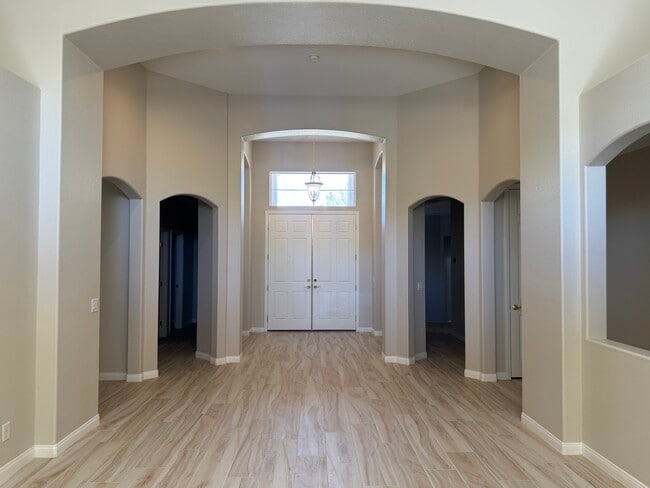 Photo - 712 Pinnacle Heights Ln