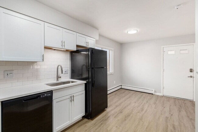 Photo - 639 Riverview Dr Unit 7