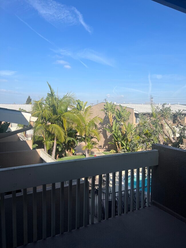 Photo - 18150 Prairie Ave