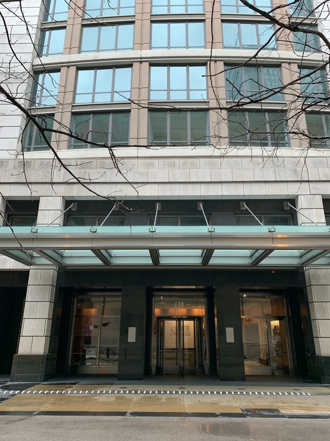 Photo - 130 N Garland Ct Unidad 2404