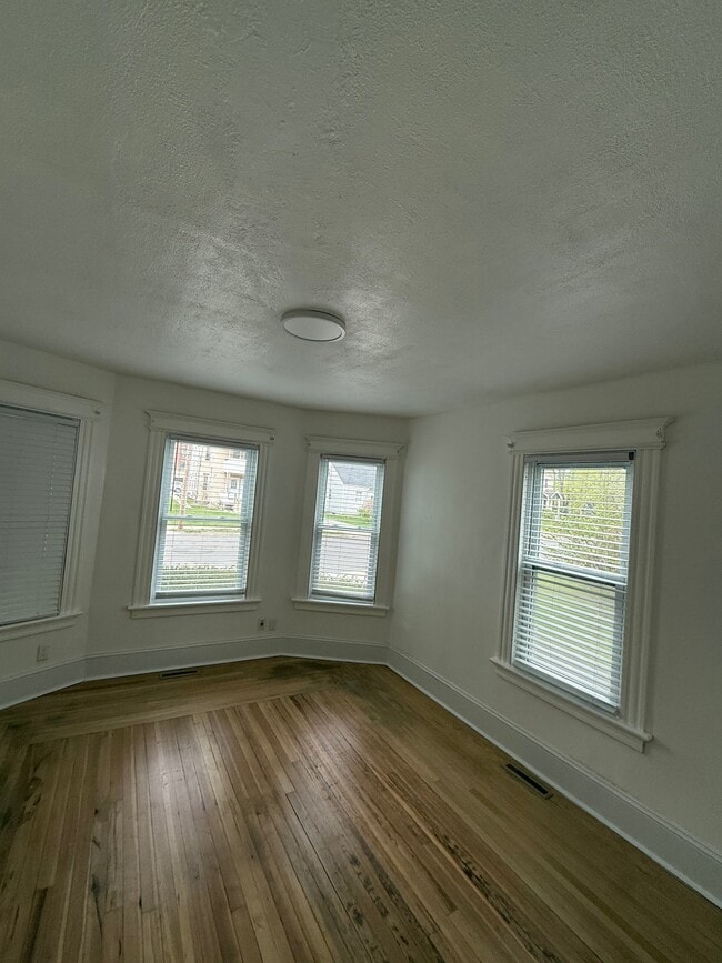 Photo - 423 Stanley St Unidad 1