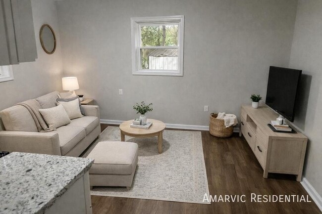 Photo - 5303 Birch Rd