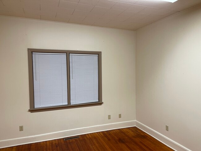 Photo - 42 S State St Unidad 3