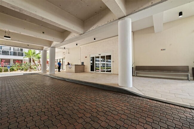 Photo - 20505 E Country Club Dr Unit 1231