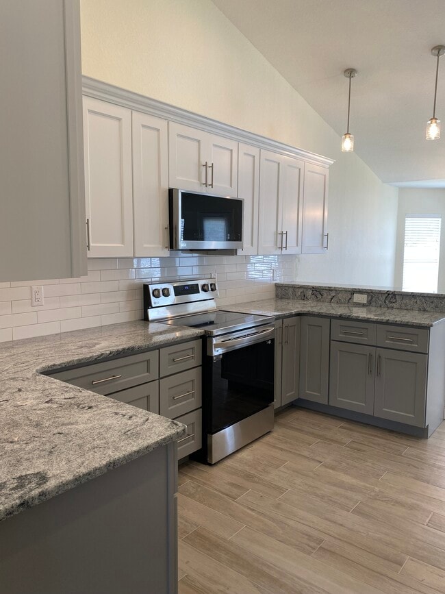 1440 Banbury Loop North - 1440 Banbury Loop North